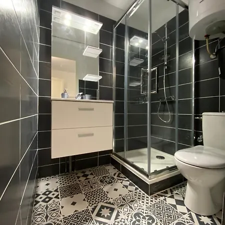 Superb For 4 People Appartamento *